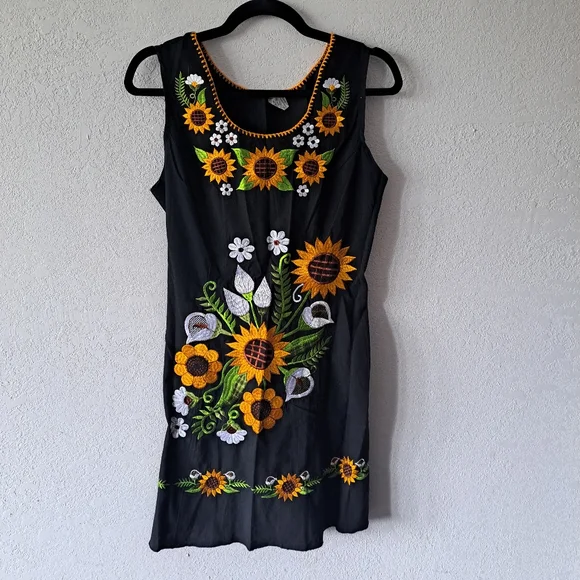 little black dress paint color Unique Vintage Black Sunflower Ruffle Up Crop Top main image 1